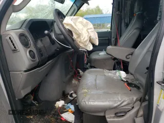 2012 Ford Econoline Passenger XL z VIN 1FBSS3BLXCDA45041, wystawiony jako Copart lot #54742825 z przebiegiem Nie podano mil oraz Szkoda całkowita • Salvage title. Historia ofert i sprzedaży dostępna na DreamBid. Obrazek 7.