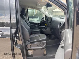 2020 Mercedes-Benz Metris with VIN W1WV0FEY7L3748338, listed as a IAAI auction lot 42196115 with 221,412 mi miles and . Bid and sale history available at DreamBid. Image 5.