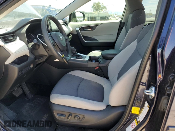 2019 Toyota RAV4 XLE with VIN JTMW1RFV1KD512263, listed as a Copart auction lot 50361875 with 49,028 mi miles and Salvage Title. Bid and sale history available at carsss.com. Image 7.