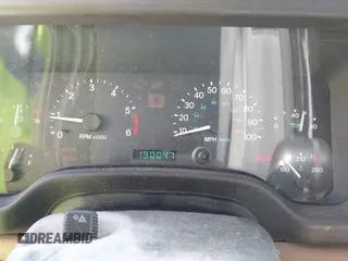 1998 Jeep Wrangler SE with VIN 1J4FY29P5WP793305, listed as a IAAI auction lot 42653372 with 190,047 mi miles and . Bid and sale history available at DreamBid. Image 7.