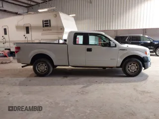 2014 Ford F-150 XL with VIN 1FTFX1CT6EKE41483, listed as a IAAI auction lot 41409520 with 131,898 mi miles. Bid and sale history available at carsss.com. Image 13.