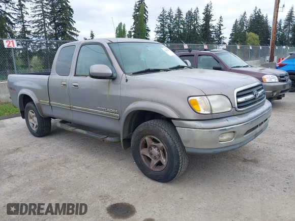 2000 Toyota Tundra Limited with VIN 5TBBT481XYS068716, listed as a IAAI auction lot 42105380 with 281,055 mi miles. Bid and sale history available at carsss.com. Image 1.