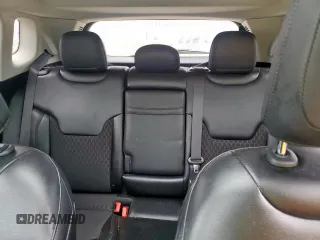 2018 Jeep Compass Altitude z VIN 3C4NJCBBXJT438483, wystawiony jako Copart lot #56781665 z przebiegiem 67 255 mil mil oraz Szkoda całkowita • Salvage title. Historia ofert i sprzedaży dostępna na DreamBid. Obrazek 10.