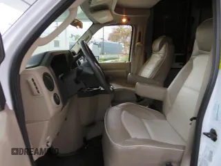 2019 Ford Econoline Commercial with VIN 1FDXE4FS4KDC17963, listed as a Copart auction lot 73017714 with 13,553 mi miles and Salvage Title. Bid and sale history available at carsss.com. Image 9.