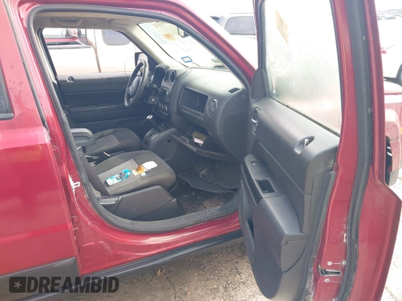 2015 Jeep Patriot Sport with VIN 1C4NJPBB3FD361332, listed as a IAAI auction lot 41691132 with Not Provided miles. Bid and sale history available at carsss.com. Image 5.