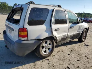 2006 Ford Escape XLT with VIN 1FMYU031X6KB98378, listed as a Copart auction lot 60821375 with 113,533 mi miles and Clean title. Bid and sale history available at DreamBid. Image 3.