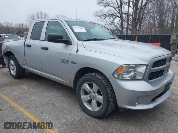 2015 Ram 1500 Express z VIN 1C6RR7FT8FS617657, wystawiony jako IAAI lot #41548188 z przebiegiem 144 050 mil mil oraz . Historia ofert i sprzedaży dostępna na DreamBid. Obrazek 1.