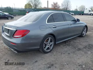 2017 Mercedes-Benz E-Class E 300 Luxury with VIN WDDZF4KB2HA072437, listed as a IAAI auction lot 42008813 with 102,389 mi miles. Bid and sale history available at carsss.com. Image 4.