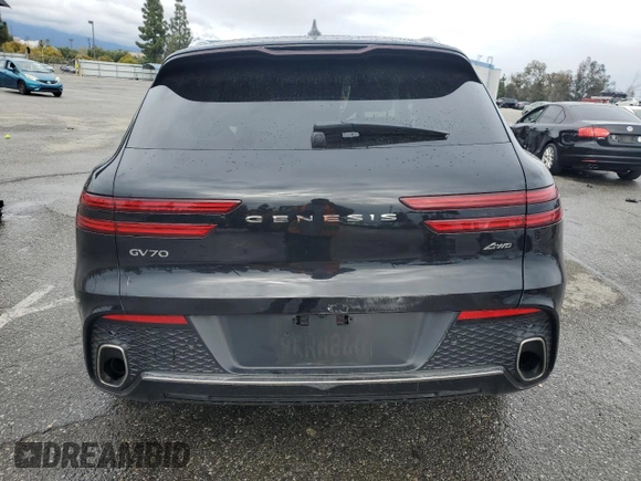 2024 Genesis GV70 2.5T z VIN 5NMMADTB7RH008046, wystawiony jako Copart lot #48732555 z przebiegiem 11 384 mil mil oraz Szkoda całkowita • Salvage title. Historia ofert i sprzedaży dostępna na DreamBid. Obrazek 6.