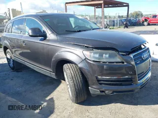 2008 Audi Q7 Premium z VIN WA1BY74L08D061667, wystawiony jako IAAI lot #41740882 z przebiegiem 178 586 mil mil oraz . Historia ofert i sprzedaży dostępna na DreamBid. Obrazek 1.