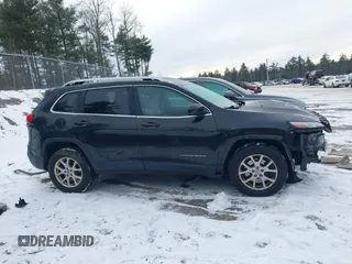 2016 Jeep Cherokee Latitude with VIN 1C4PJMCB9GW130611, listed as a IAAI auction lot 41285929 with 146,179 mi miles and . Bid and sale history available at DreamBid. Image 14.