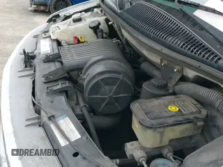 2001 Chevrolet Express Cargo с VIN 1GCFG15W811141015, выставлен на аукционе IAAI как лот 43207773 с пробегом 273 769 миль миль и . История ставок и продаж доступна на DreamBid. Изображение 14.