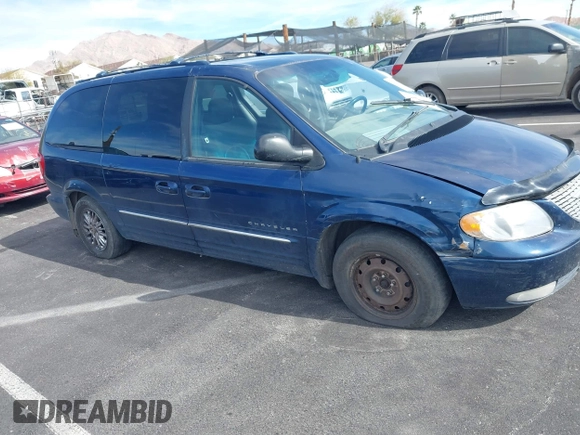 2001 Chrysler Town & Country Limited with VIN 2C8GP64L81R128221, listed as a IAAI auction lot 41630779 with 275,215 mi miles. Bid and sale history available at carsss.com. Image 13.