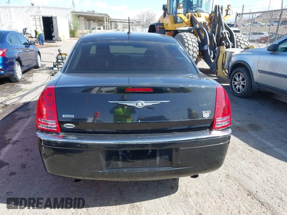 2008 Chrysler 300 C with VIN 2C3KK63H28H119526, listed as a IAAI auction lot 41898713 with Not Provided miles and . Bid and sale history available at carsss.com. Image 17.