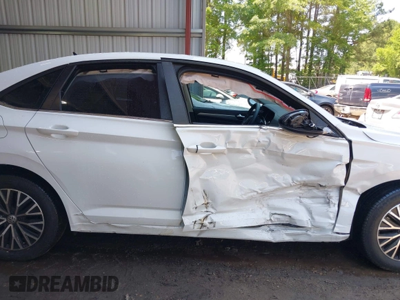 2021 Volkswagen Jetta S with VIN 3VWC57BU0MM086014, listed as a IAAI auction lot 42386251 with 82,397 mi miles and . Bid and sale history available at DreamBid. Image 13.