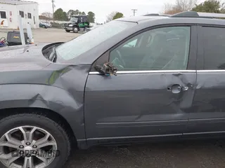 2014 GMC Acadia SLT with VIN 1GKKVSKD2EJ180240, listed as a IAAI auction lot 41500865 with 144,293 mi miles. Bid and sale history available at carsss.com. Image 17.