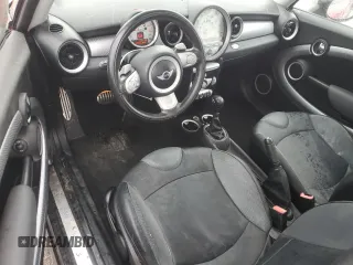 2010 MINI Hardtop S with VIN WMWMF7C50ATZ68936, listed as a Copart auction lot 53692015 with 122,195 mi miles and Salvage Title. Bid and sale history available at DreamBid. Image 8.