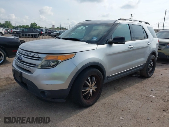 2014 Ford Explorer XLT with VIN 1FM5K7D81EGA48688, listed as a IAAI auction lot 42360152 with 208,939 mi miles and . Bid and sale history available at DreamBid. Image 2.