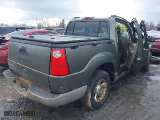 2003 Ford Explorer Sport Trac XLS with VIN 1FMDU77E03UA70686, listed as a IAAI auction lot 41687716 with 267,654 mi miles. Bid and sale history available at carsss.com. Image 4.