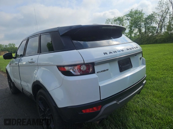2014 Land Rover Range Rover Evoque Pure Premium z VIN SALVR2BG8EH863485, wystawiony jako Copart lot #57249785 z przebiegiem 133 937 mil mil oraz Czysty tytuł • Clean title. Historia ofert i sprzedaży dostępna na DreamBid. Obrazek 3.