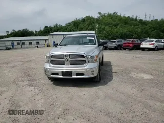 2018 Ram 1500 Big Horn z VIN 3C6RR7LG7JG240889, wystawiony jako Copart lot #57627555 z przebiegiem 74 541 mil mil oraz Szkoda całkowita • Salvage title. Historia ofert i sprzedaży dostępna na DreamBid. Obrazek 13.