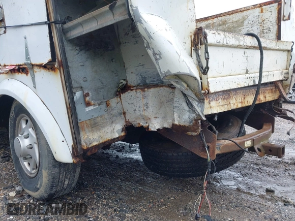 1999 Ford F-250 with VIN 1FDNX20L4XEA66826, listed as a IAAI auction lot 42345376 with 210,529 mi miles and . Bid and sale history available at DreamBid. Image 18.