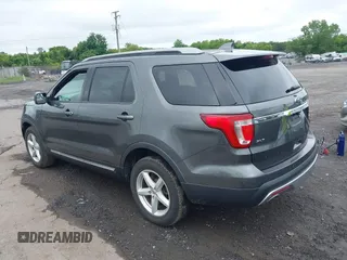 2017 Ford Explorer XLT with VIN 1FM5K8D83HGB04575, listed as a IAAI auction lot 42523277 with 94,272 mi miles and . Bid and sale history available at DreamBid. Image 3.
