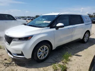 2024 Kia Carnival LX with VIN KNDNB4H38R6340061, listed as a Copart auction lot 71289804 with 6,145 mi miles and Salvage Title. Bid and sale history available at carsss.com. Image 1.