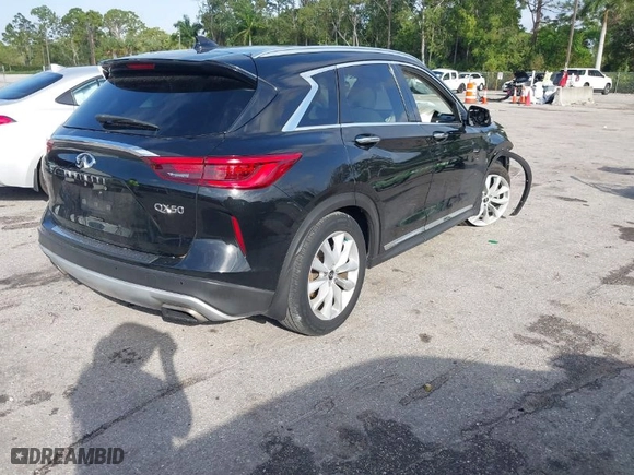 2019 Infiniti QX50 LUXE with VIN 3PCAJ5M10KF108026, listed as a IAAI auction lot 41717530 with NaN miles. Bid and sale history available at carsss.com. Image 4.