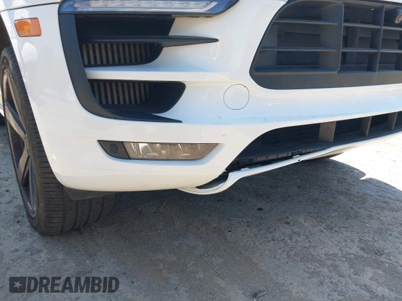 2018 Porsche Macan GTS with VIN WP1AG2A5XJLB63453, listed as a IAAI auction lot 42583686 with 65,412 mi miles and . Bid and sale history available at DreamBid. Image 6.