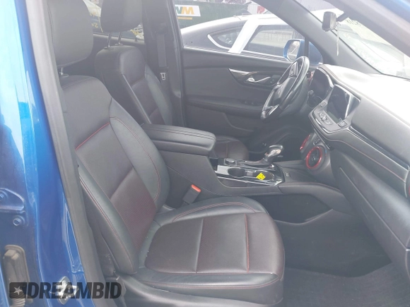 2019 Chevrolet Blazer RS z VIN 3GNKBERS3KS612362, wystawiony jako IAAI lot #41978218 z przebiegiem 90 242 mil mil oraz . Historia ofert i sprzedaży dostępna na DreamBid. Obrazek 5.