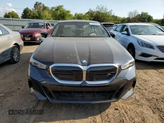 2024 BMW i5 M60 with VIN WBY43FK02RCR61881, listed as a Copart auction lot 71092944 with 0 mi miles and Salvage Title. Bid and sale history available at carsss.com. Image 5.