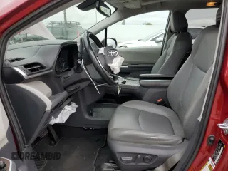 2021 Toyota Sienna XLE с VIN 5TDJRKEC3MS008587, выставлен на аукционе Copart как лот 53469445 с пробегом 139 965 миль миль и Списание • Salvage title. История ставок и продаж доступна на DreamBid. Изображение 7.