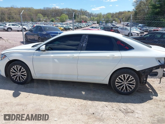 2021 Volkswagen Jetta S z VIN 3VWC57BU6MM045659, wystawiony jako IAAI lot #42201090 z przebiegiem 66 937 mil mil oraz . Historia ofert i sprzedaży dostępna na DreamBid. Obrazek 15.