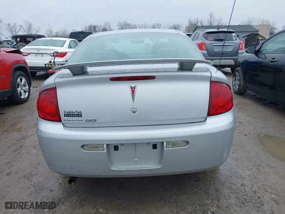 2007 Pontiac G5 with VIN 1G2AL15F977360713, listed as a IAAI auction lot 41994357 with 175,204 mi miles. Bid and sale history available at carsss.com. Image 16.
