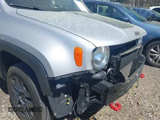 2018 Jeep Renegade Trailhawk with VIN ZACCJBCB0JPG81047, listed as a IAAI auction lot 41847353 with 72,136 mi miles. Bid and sale history available at carsss.com. Image 21.