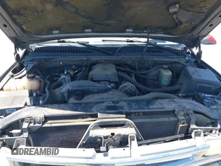 2000 Chevrolet Suburban LS with VIN 3GNFK16T3YG150971, listed as a IAAI auction lot 42333901 with 221,712 mi miles and . Bid and sale history available at DreamBid. Image 10.