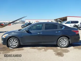 2014 Nissan Altima 2.5 S with VIN 1N4AL3AP3EN390472, listed as a IAAI auction lot 41666494 with 82,619 mi miles. Bid and sale history available at carsss.com. Image 14.