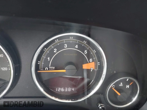 2016 Jeep Compass Latitude with VIN 1C4NJCEA3GD735161, listed as a IAAI auction lot 40881008 with 126,384 mi miles. Bid and sale history available at carsss.com. Image 7.