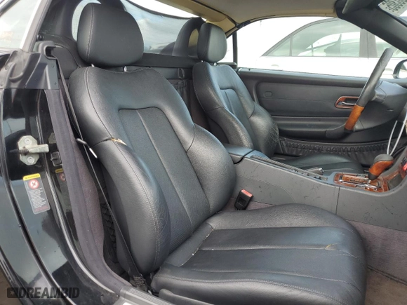 2002 Mercedes-Benz SLK-Class 3.2L with VIN WDBKK65F42F241268, listed as a Copart auction lot 45150305 with 164,998 mi miles and Salvage Title. Bid and sale history available at carsss.com. Image 10.