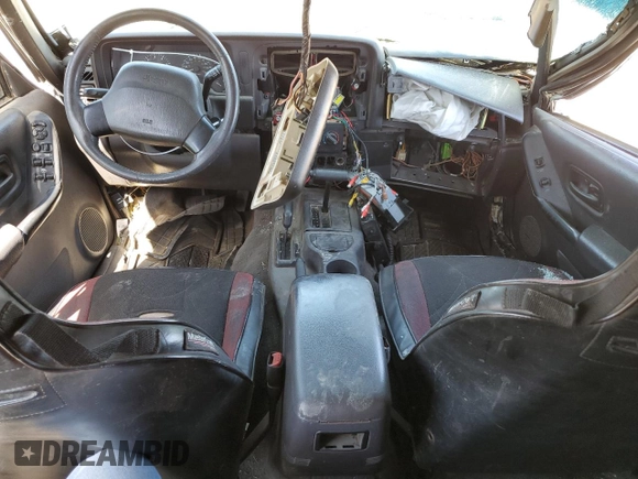 2000 Jeep Cherokee with VIN 1J4FF48S3YL126931, listed as a Copart auction lot 57593305 with Not provided miles and Non repairable. Bid and sale history available at DreamBid. Image 8.