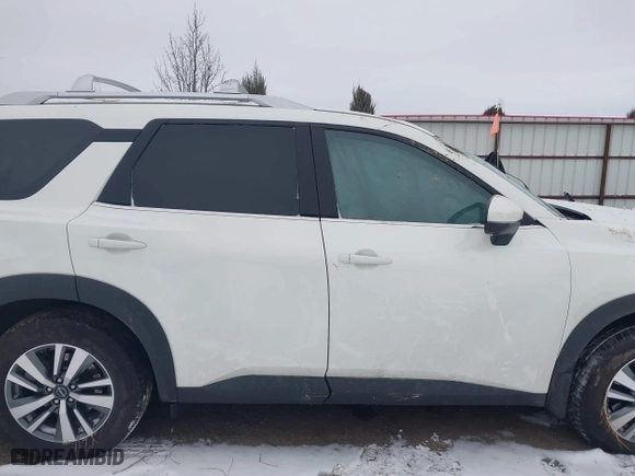 2024 Nissan Pathfinder SL with VIN 5N1DR3CC8RC230407, listed as a IAAI auction lot 41501014 with 5,285 mi miles. Bid and sale history available at carsss.com. Image 13.