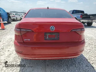 2019 Volkswagen Jetta S z VIN 3VWCB7BU1KM180098, wystawiony jako Copart lot #53572715 z przebiegiem 102 787 mil mil oraz Czysty tytuł • Clean title. Historia ofert i sprzedaży dostępna na DreamBid. Obrazek 6.
