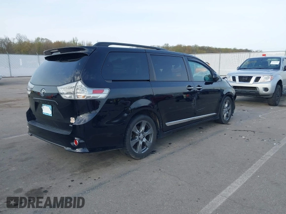 2017 Toyota Sienna SE with VIN 5TDXZ3DC5HS784243, listed as a IAAI auction lot 42040634 with 172,535 mi miles and . Bid and sale history available at DreamBid. Image 4.