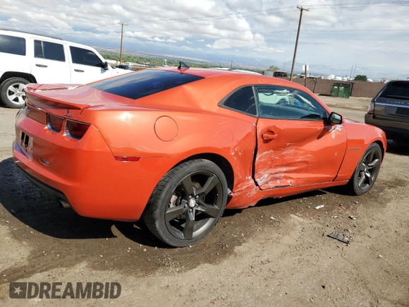 2011 Chevrolet Camaro 1LT z VIN 2G1FB1EDXB9131508, wystawiony jako Copart lot #59209575 z przebiegiem 157 576 mil mil oraz Szkoda całkowita • Salvage title. Historia ofert i sprzedaży dostępna na DreamBid. Obrazek 3.