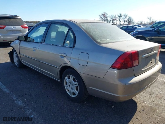 2002 Honda Civic LX with VIN 2HGES16642H552358, listed as a IAAI auction lot 40757858 with 138,320 mi miles. Bid and sale history available at carsss.com. Image 3.