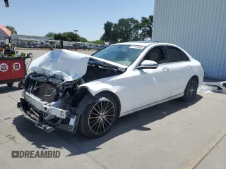 2019 Mercedes-Benz C 300 z VIN WDDWF8DB9KR515666, wystawiony jako Copart lot #57494005 z przebiegiem 101 439 mil mil oraz Tytuł czysty. Historia ofert i sprzedaży dostępna na DreamBid. Obrazek 1.