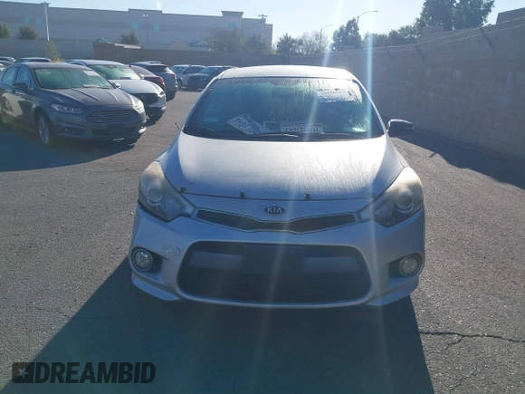2016 Kia Forte SX с VIN KNAFZ5A35G5635456, выставлен на аукционе IAAI как лот 41656753 с пробегом 130 838 миль миль и . История ставок и продаж доступна на DreamBid. Изображение 12.