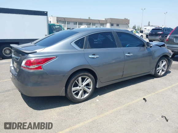 2015 Nissan Altima SV z VIN 1N4AL3AP1FC261692, wystawiony jako IAAI lot #42378146 z przebiegiem 215 563 mil mil oraz . Historia ofert i sprzedaży dostępna na DreamBid. Obrazek 4.