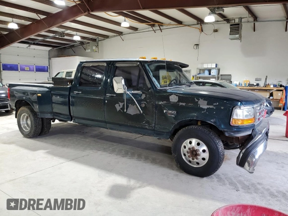 1995 Ford F-350 z VIN 1FTJW35F6SEA60338, wystawiony jako Copart lot #50962515 z przebiegiem 235 177 mil mil oraz Szkoda całkowita • Salvage title. Historia ofert i sprzedaży dostępna na DreamBid. Obrazek 4.